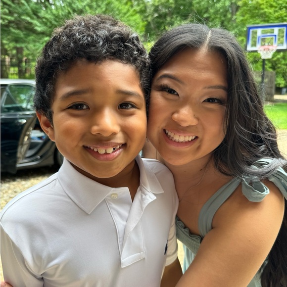 Meet your posher, Natalie. - Picture 1 of 3